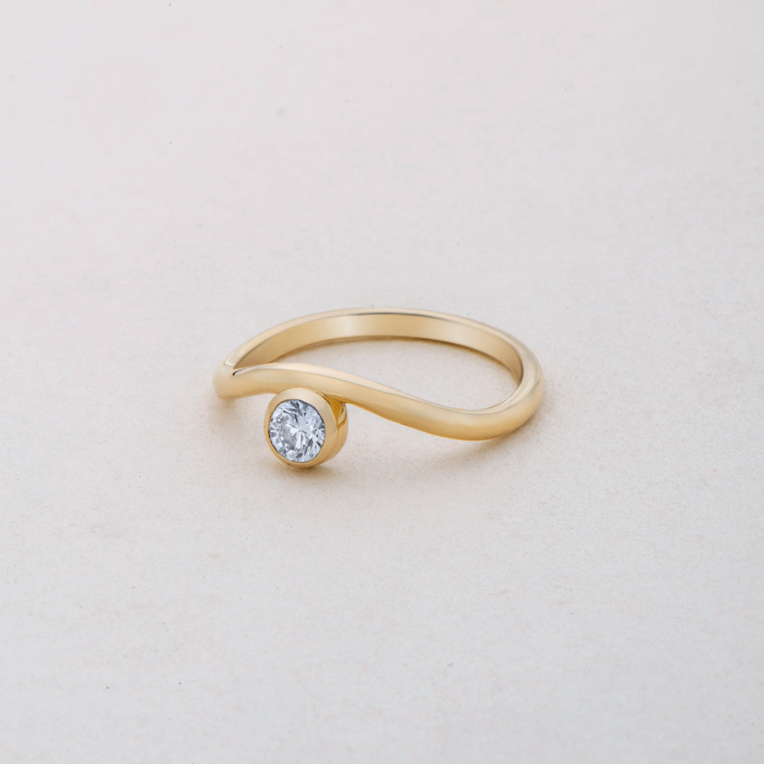 Soft Eye Diamond Ring